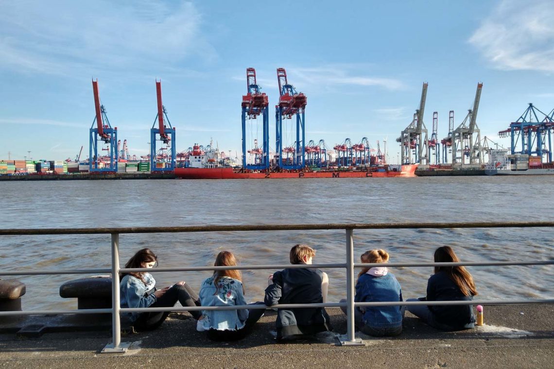 Ende der Beschränkungen an der Elbe im Hamburger Hafen